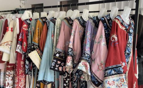 大明湖畔的夏雨荷 寫真火爆 來濟南體驗當 格格 需要提前預(yù)約