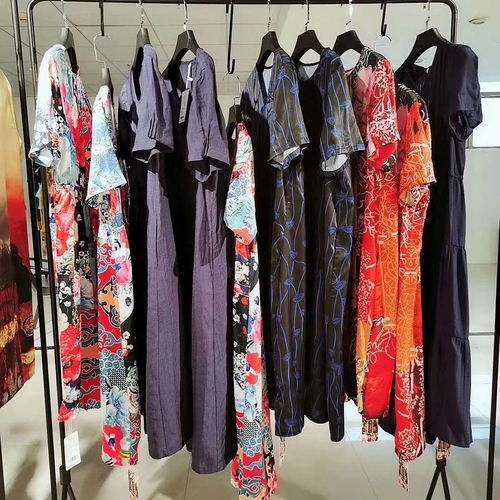 【廣州品牌折扣女裝網(wǎng)紅大字母款連衣裙精品泫雅風(fēng)尾貨批發(fā)】-